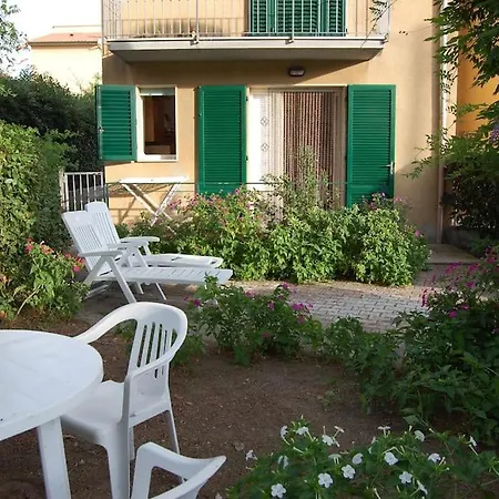 Sweet Cecina Mare Apartment *