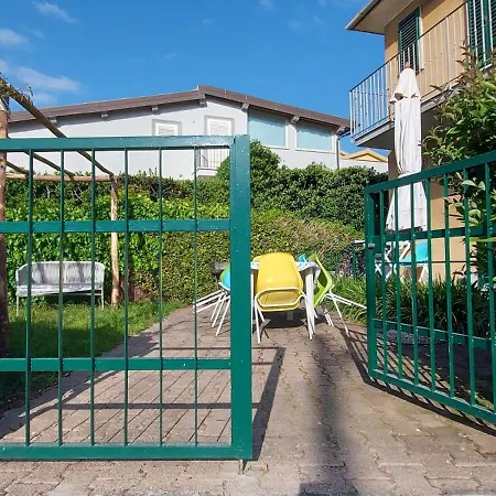 Sweet Cecina Mare Apartment *